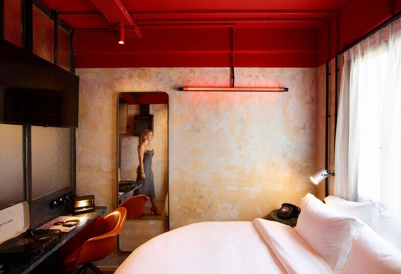 Номер Стандарт, Dave Red Athens, A Member Of Brown Hotels