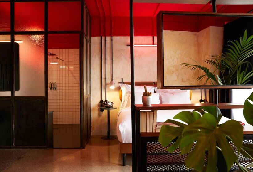 キングサイズベッドのスイートルーム, Dave Red Athens, A Member Of Brown Hotels