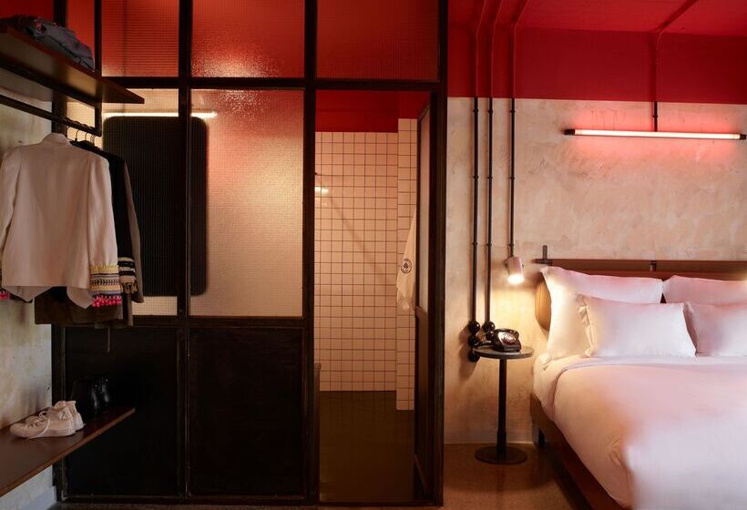 キングサイズベッドのスイートルーム, Dave Red Athens, A Member Of Brown Hotels