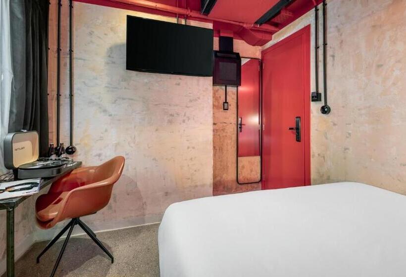 スタンダードルーム, Dave Red Athens, A Member Of Brown Hotels