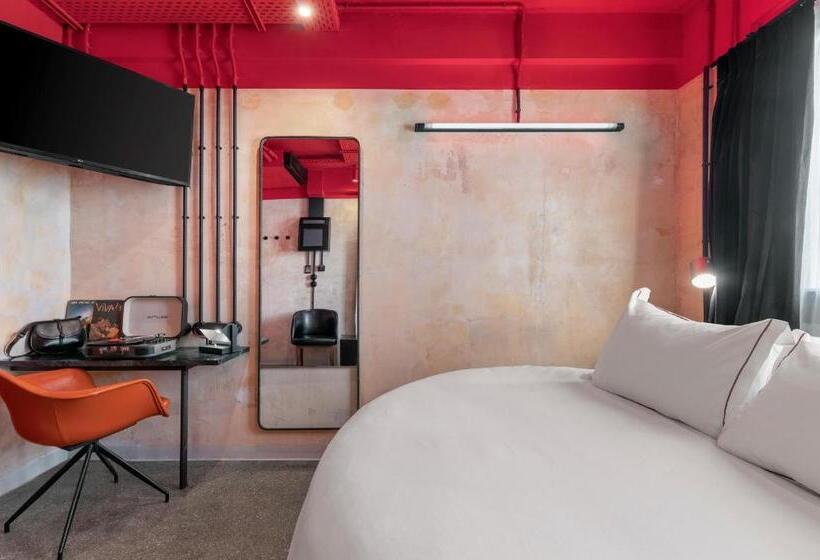 スタンダードルーム, Dave Red Athens, A Member Of Brown Hotels