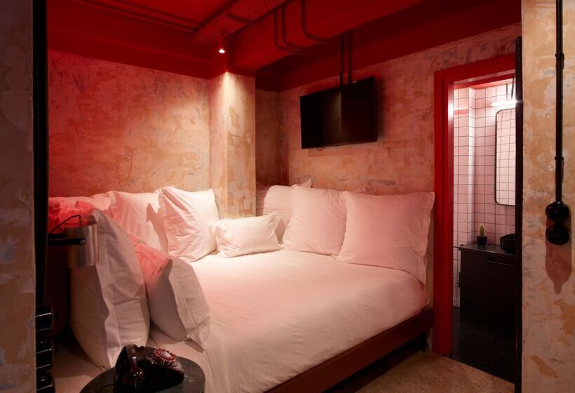 キングサイズベッドのスタンダードルーム, Dave Red Athens, A Member Of Brown Hotels