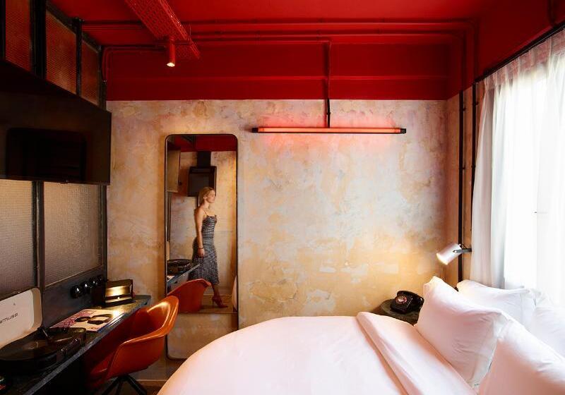 スタンダードルーム, Dave Red Athens, A Member Of Brown Hotels