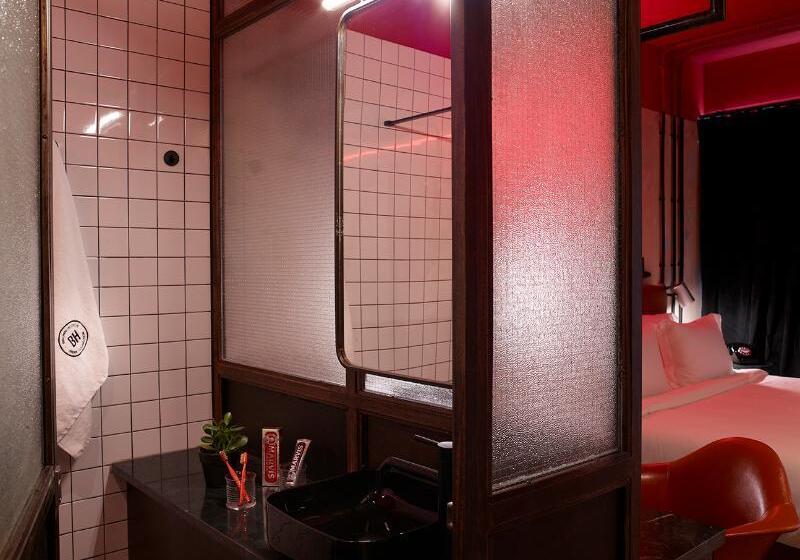 スタンダードルーム, Dave Red Athens, A Member Of Brown Hotels