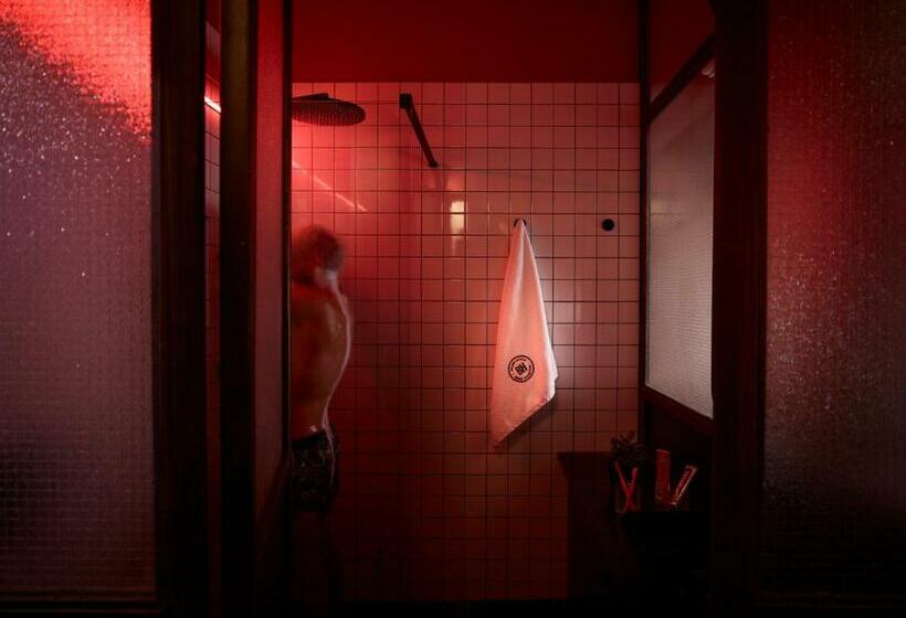 バルコニー付きスタンダードルーム, Dave Red Athens, A Member Of Brown Hotels