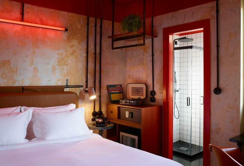 スタンダードルーム, Dave Red Athens, A Member Of Brown Hotels