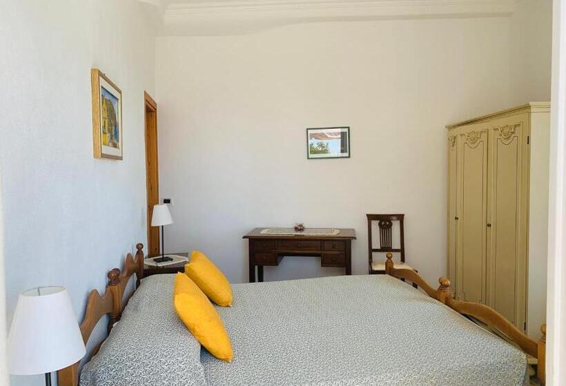 Номер Стандарт Боковой Вид на Море, Pensione Casa Verde