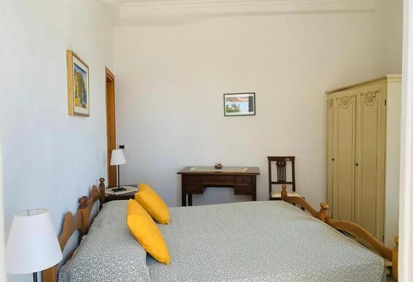 サイドオーシャンビュースタンダードルーム, Pensione Casa Verde