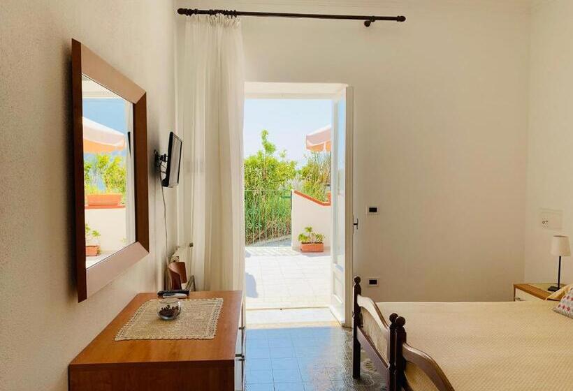 Номер Стандарт с Террасой, Pensione Casa Verde