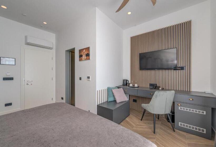 발코니 디럭스 룸, Casa Costabella