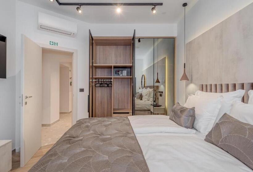 디럭스 스위트, Casa Costabella