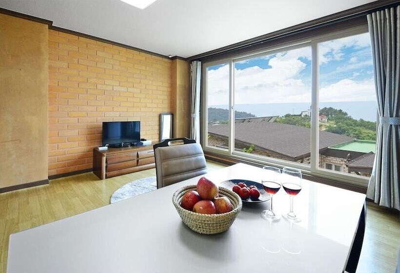 Апартаменты Basic 1 Спальня, Yeosu Hwangto Pension