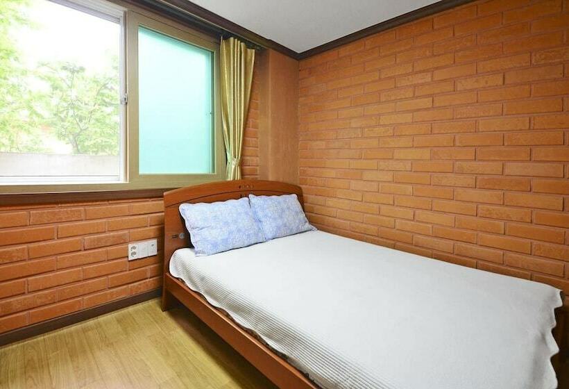 Апартаменты Basic 1 Спальня, Yeosu Hwangto Pension