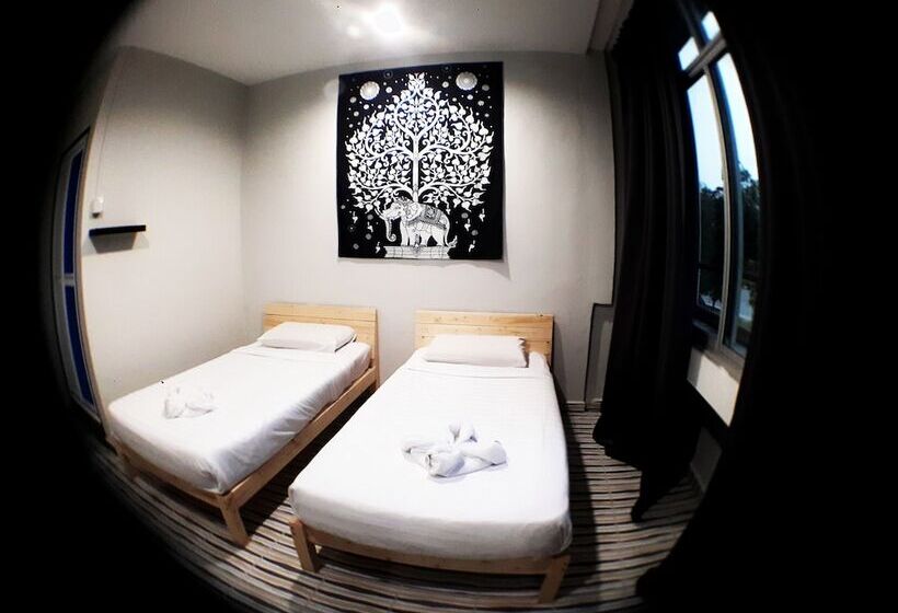 غرفة قياسية, De Chukai