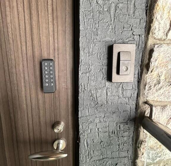 キングサイドベッドのスタンダードワンルーム, Matsuyama Stay