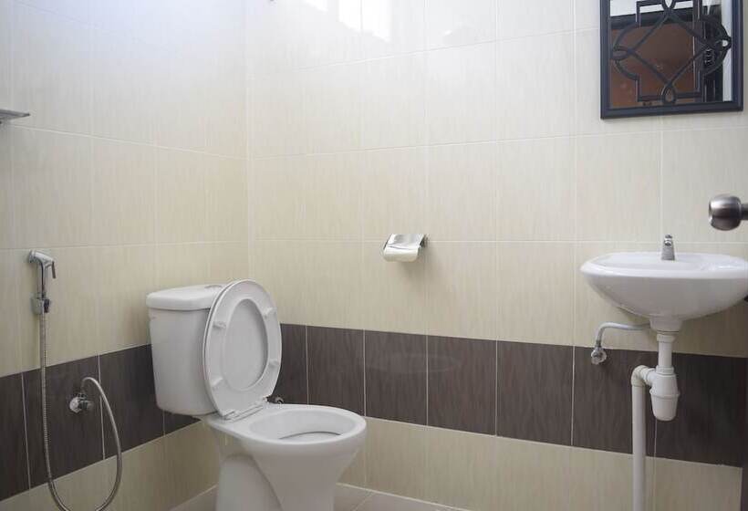 标准间, Noor Boutique