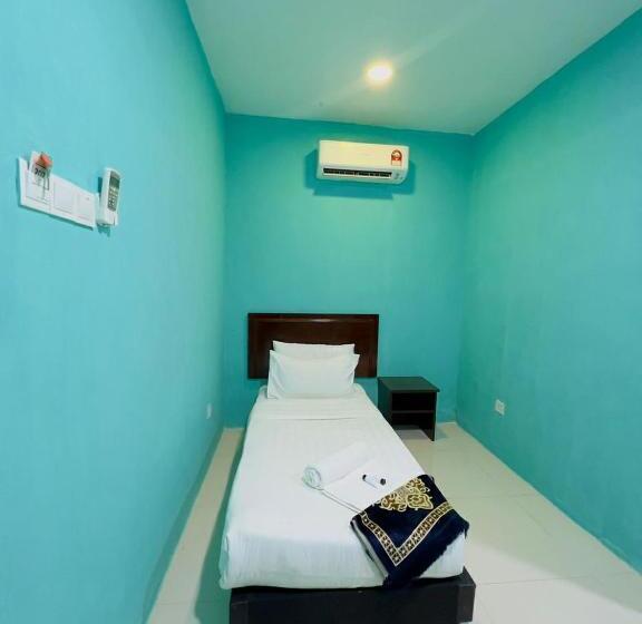 标准单人间, Noor Boutique