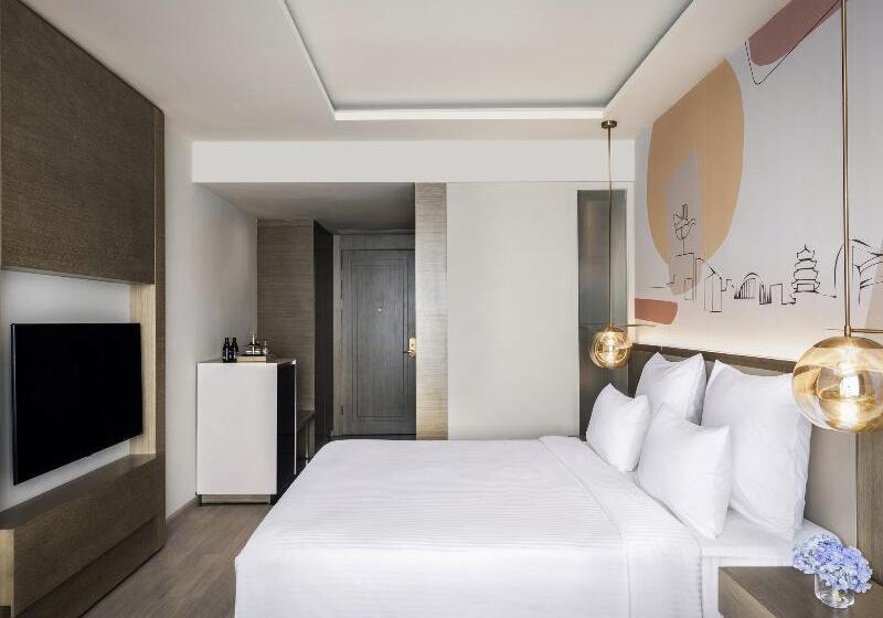 家庭间, Noor Boutique