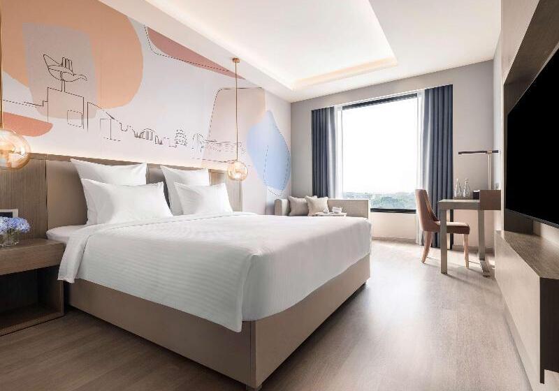 家庭间, Noor Boutique