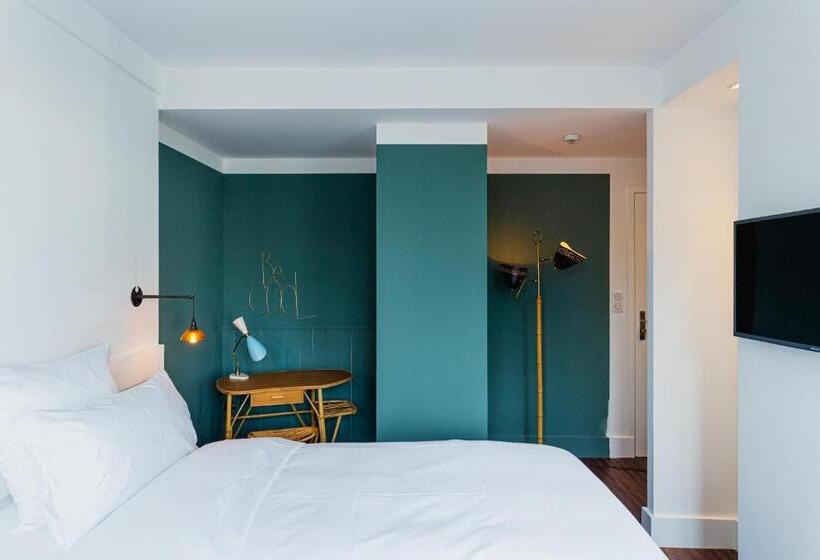 חדר סטנדרט, Bateau Libre