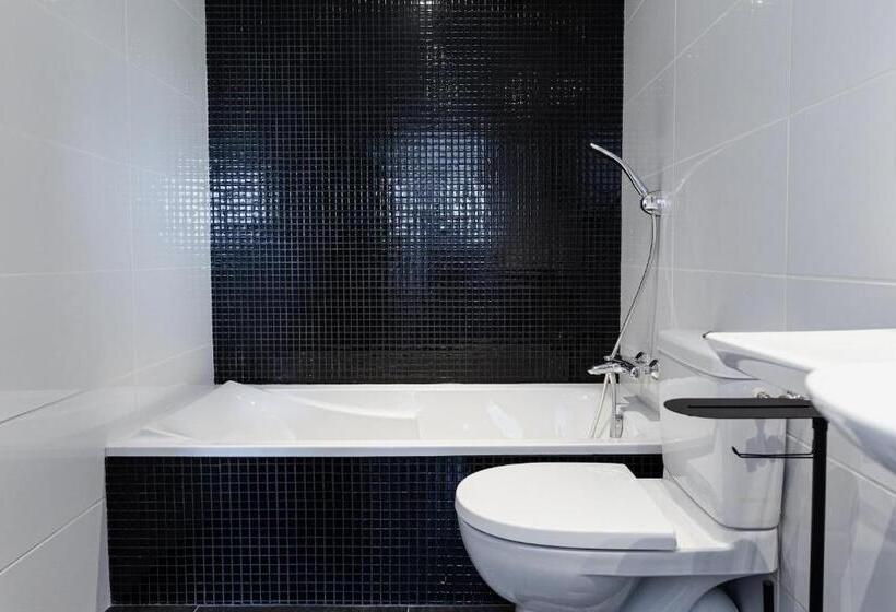 חדר משפחתי, Bateau Libre