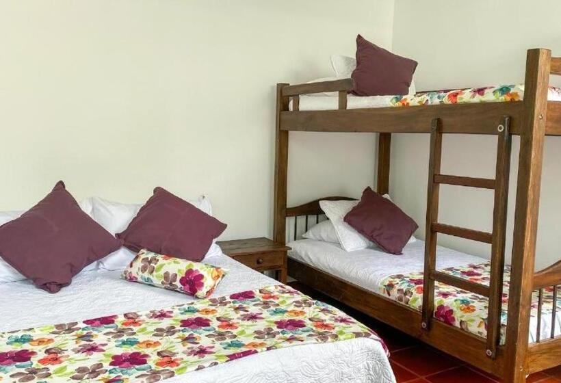 غرفة عائلية, Campestre La Esperanza En Dios