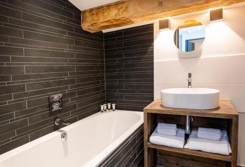 سوئیت جونیور با چشمانداز, Tetras Lodge By Les Etincelles