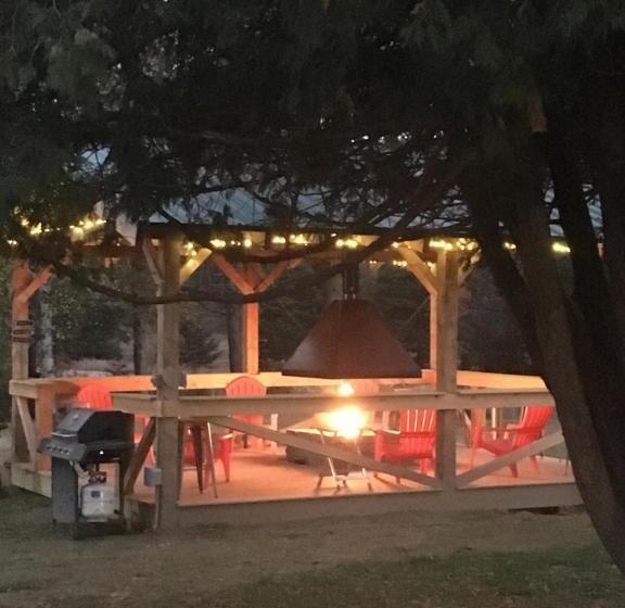 סטודיו דלוקס, Mountain View Motel & Campground