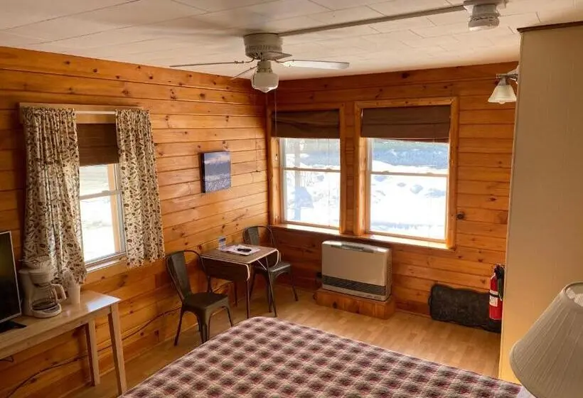 デラックスルーム, Mountain View Motel & Campground