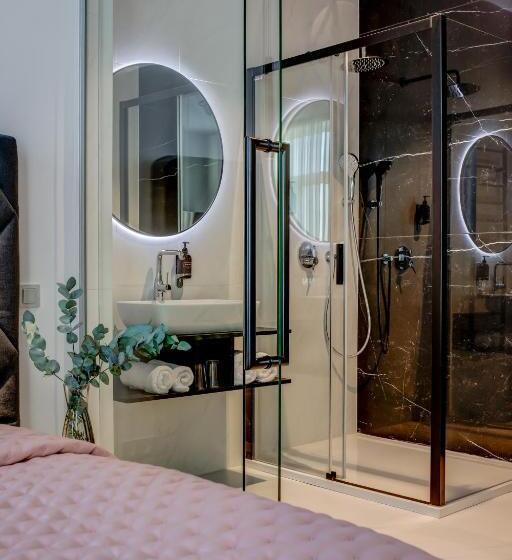 デラックスルーム, Central Park