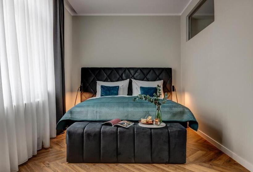 デラックスルーム, Central Park