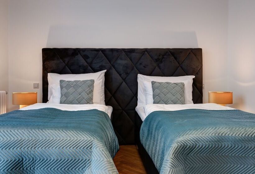 デラックスルーム, Central Park