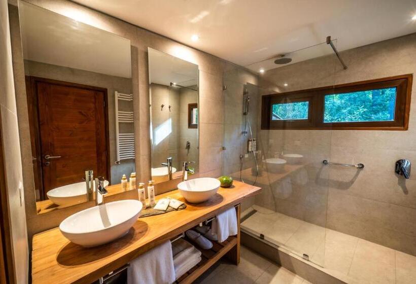 سوییت با چشمانداز باغ, Rakau Lodge