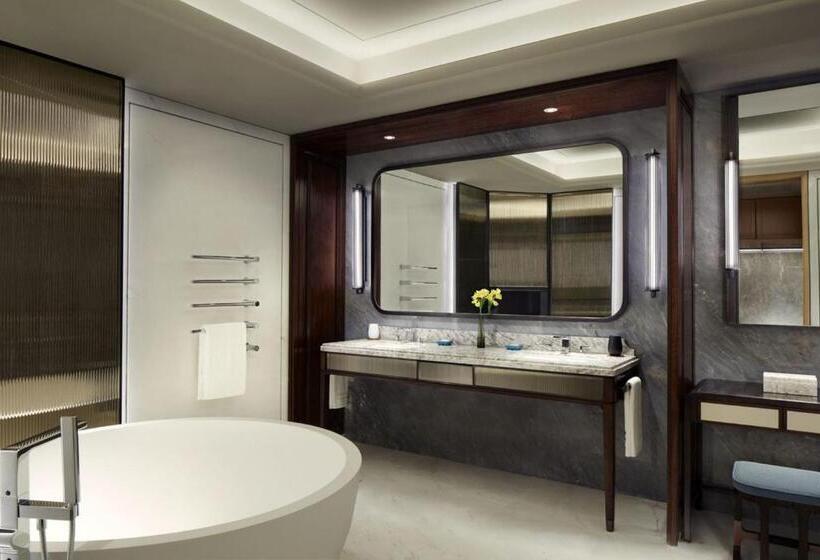 Люкс Кровать Кинг, The St. Regis Qingdao