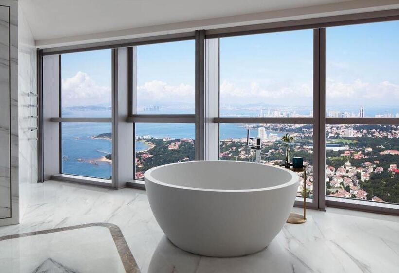Номер Deluxe Кровать Кинг Вид на Город, The St. Regis Qingdao