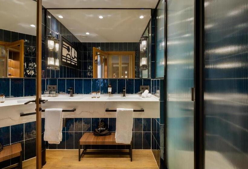 سوییت, Tres Reyes San Sebastian