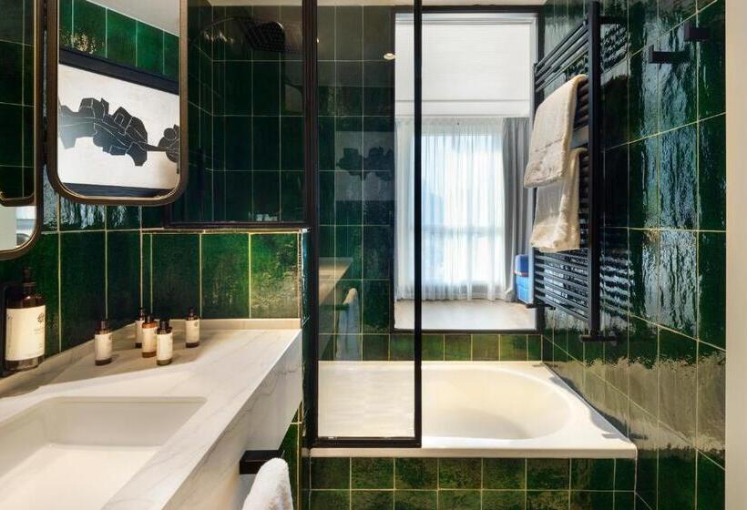 آپارتمان یک خوابه با دری مشترک که هال را جدا می کند., Tres Reyes San Sebastian