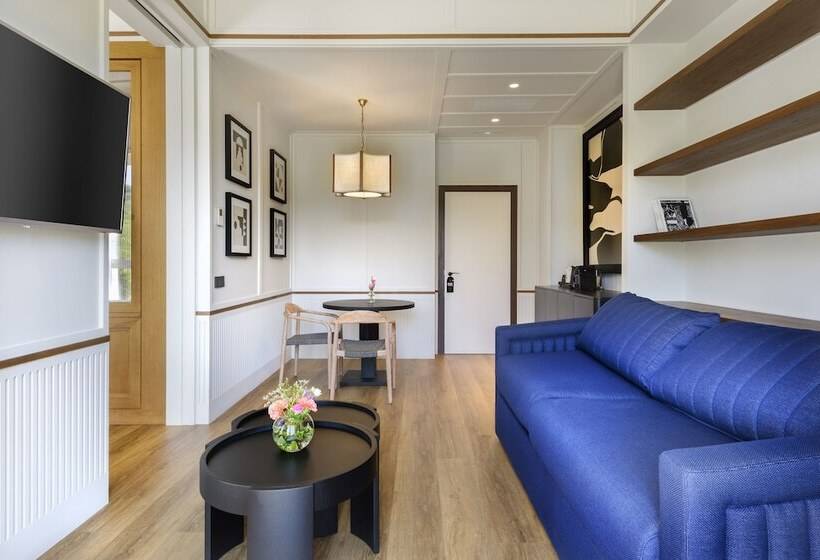 سوییت, Tres Reyes San Sebastian