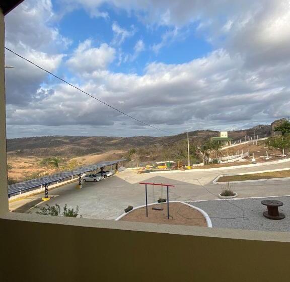 家庭山景房, Encanto Dos Pássaros