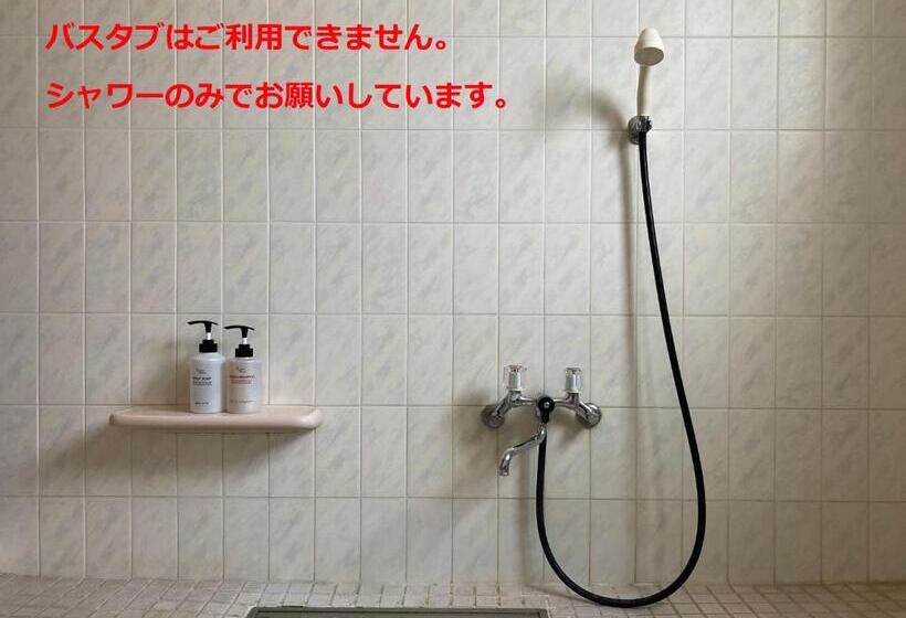 标准间, J Hoppers Beppu Guesthouse ジェイホッパーズ別府ゲストハウス