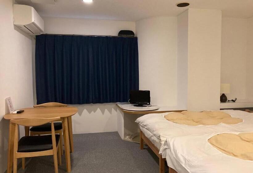 标准间, J Hoppers Beppu Guesthouse ジェイホッパーズ別府ゲストハウス