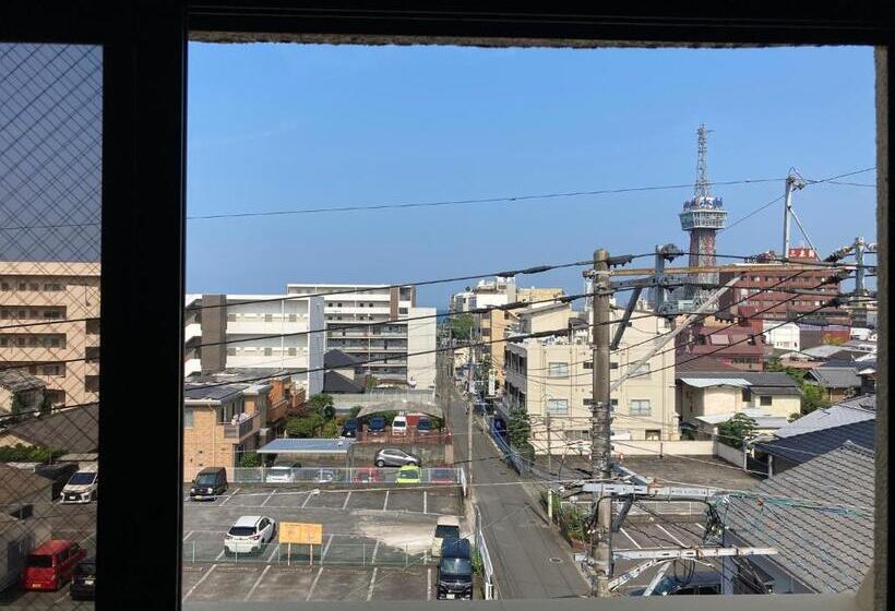 家庭间, J Hoppers Beppu Guesthouse ジェイホッパーズ別府ゲストハウス