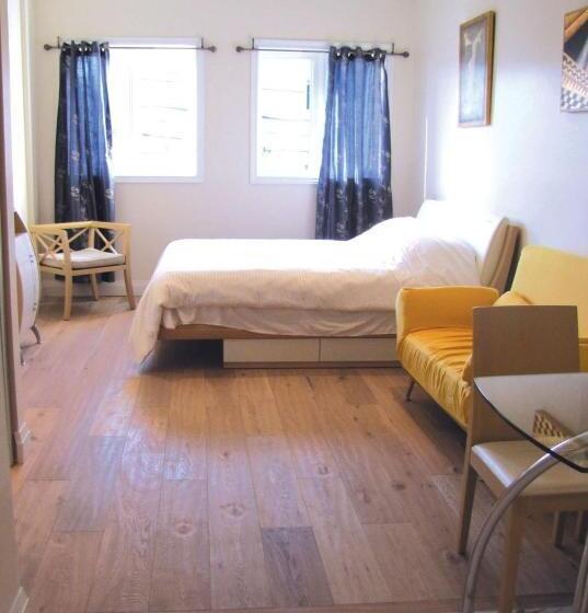 Deluxe Suite King Bed, Dragon Gate Inn