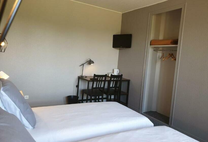 חדר סטנדרט נוף לגינה, Auberge Du Bois De L étang   Motel Les Tilleuls