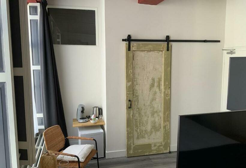 Chambre Standard, De Biecorff