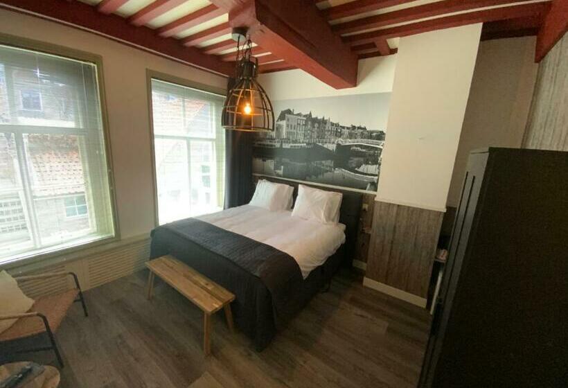 Chambre Standard, De Biecorff