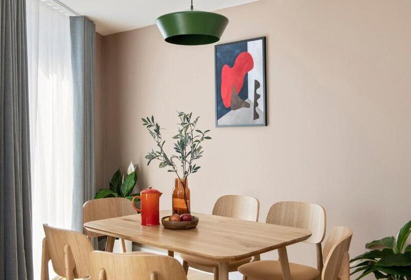 ２ベッドルームアパートメント, Cove Paradise Street