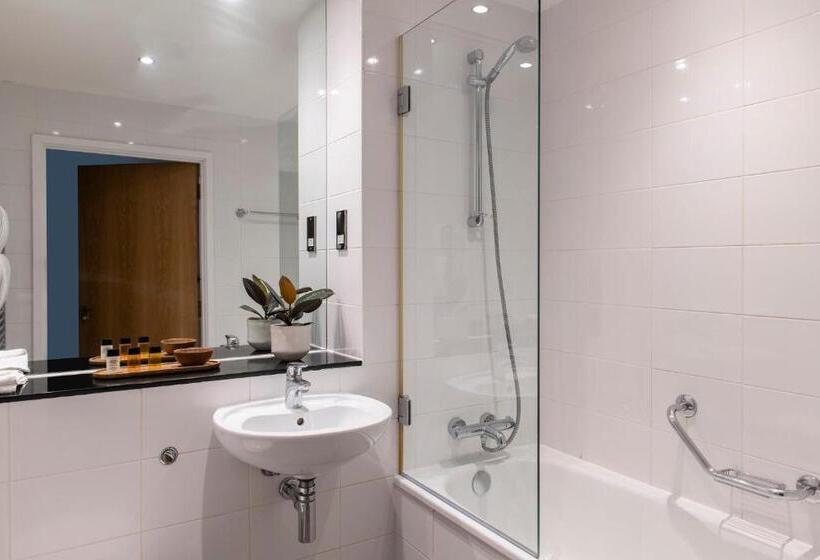 3 Yatak Odalı Daire, Cove Paradise Street