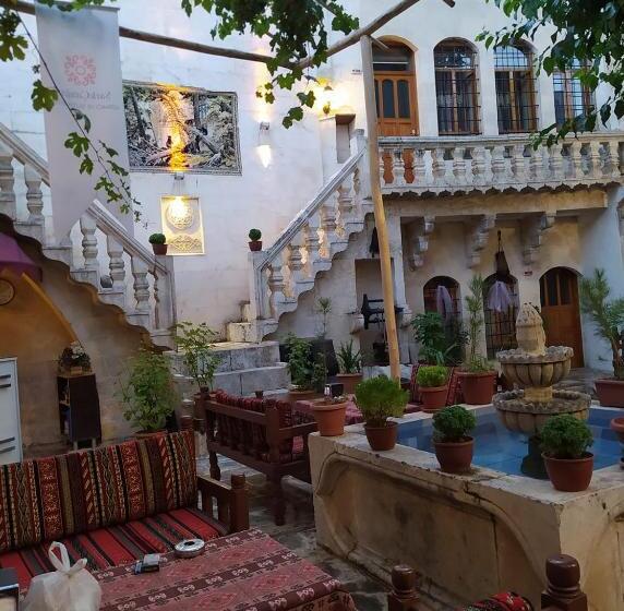 اتاق کلاسیک سه تخته, şarkçırağan Konak Boutique