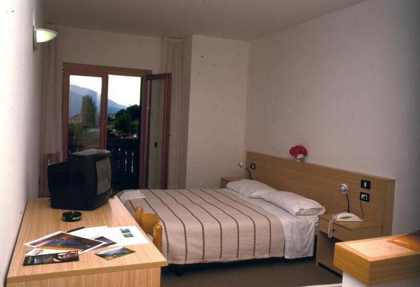 חדר סטנדרט, Cristina